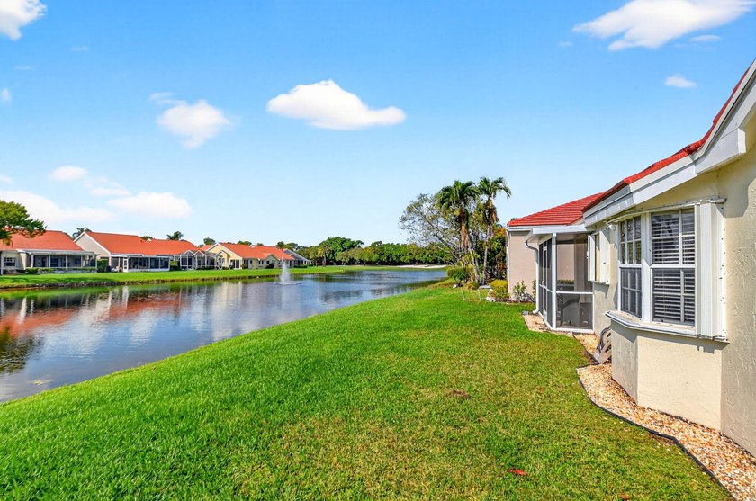 Welcome to a beautifully reimagined lakefront Turnkey home. This - photo 42