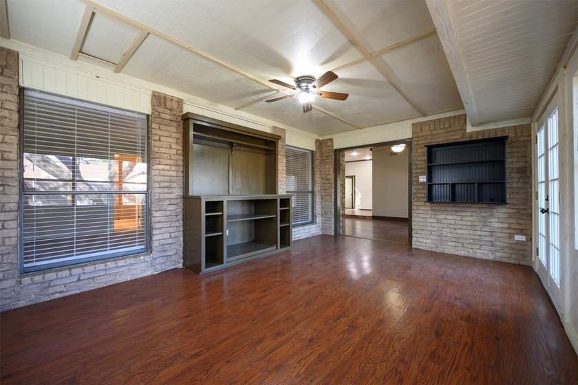 Updated single-story home located on a large, wooded cul-de-sac - photo 12