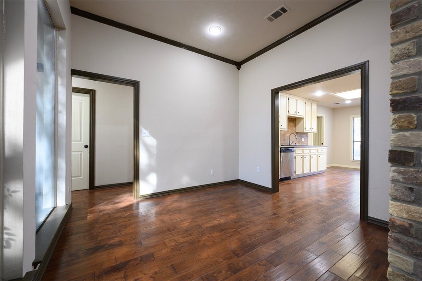 Updated single-story home located on a large, wooded cul-de-sac - photo 16
