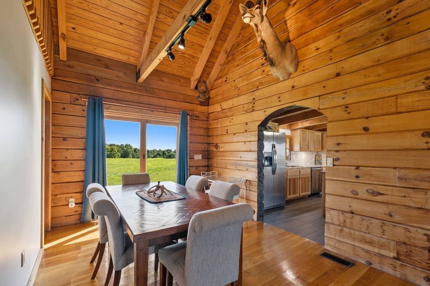 House is available for purchase pre-auction. Online Only Auction - photo 14