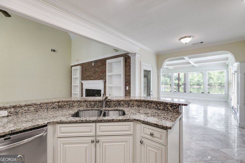 Private Waterside Retreat on Nearly 3 Acres Minutes from Major - photo 21