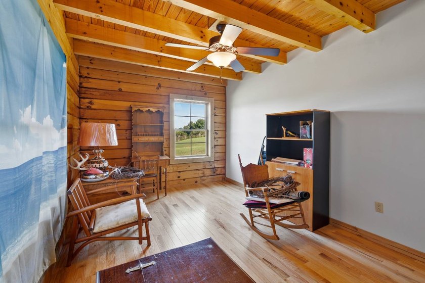 House is available for purchase pre-auction. Online Only Auction - photo 25
