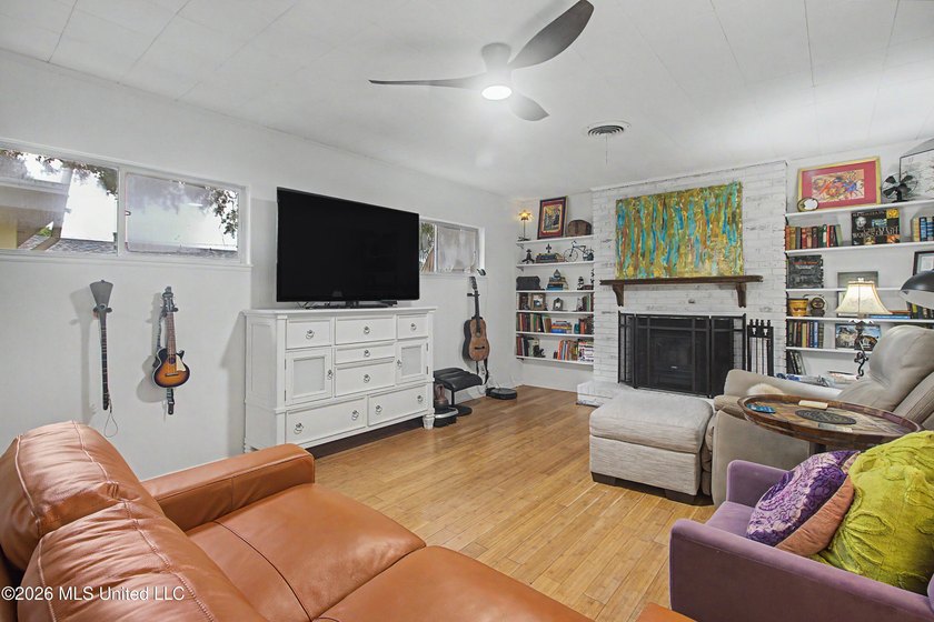Beautifully renovated mid-century modern home near the heart of - photo 12