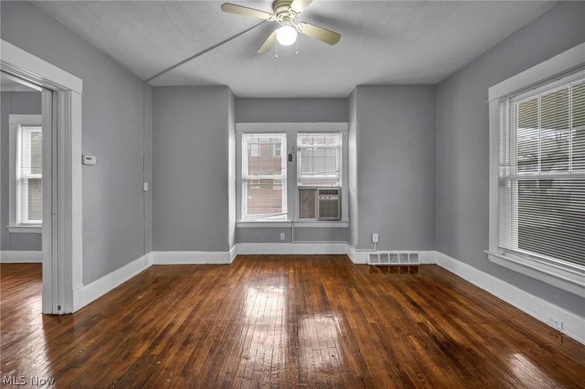 14819 Westropp Ave - photo 15