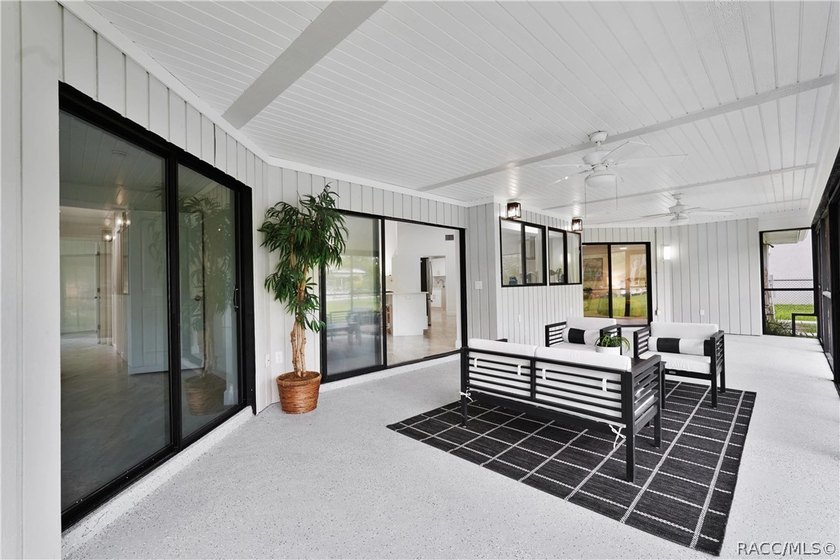 Experience the Ultimate Florida lifestyle in this stunning - photo 23
