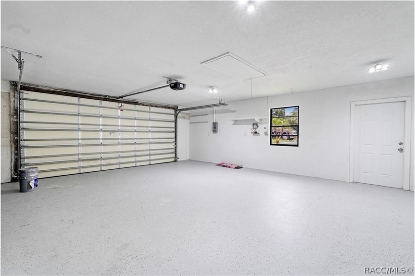 Experience the Ultimate Florida lifestyle in this stunning - photo 27
