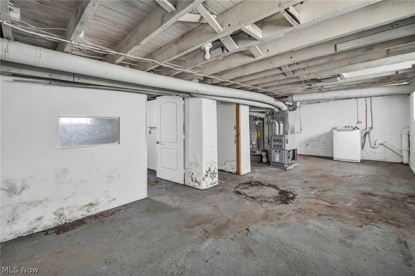 14819 Westropp Ave - photo 33