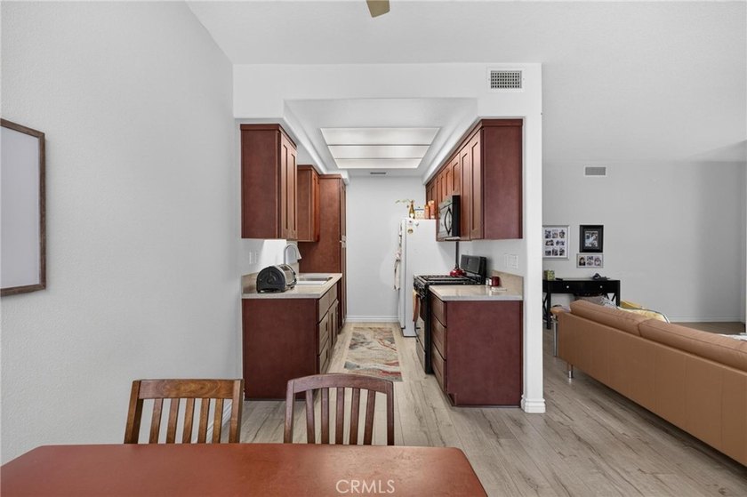 Fantastic opportunity to upgrade from renting to becoming a - photo 9