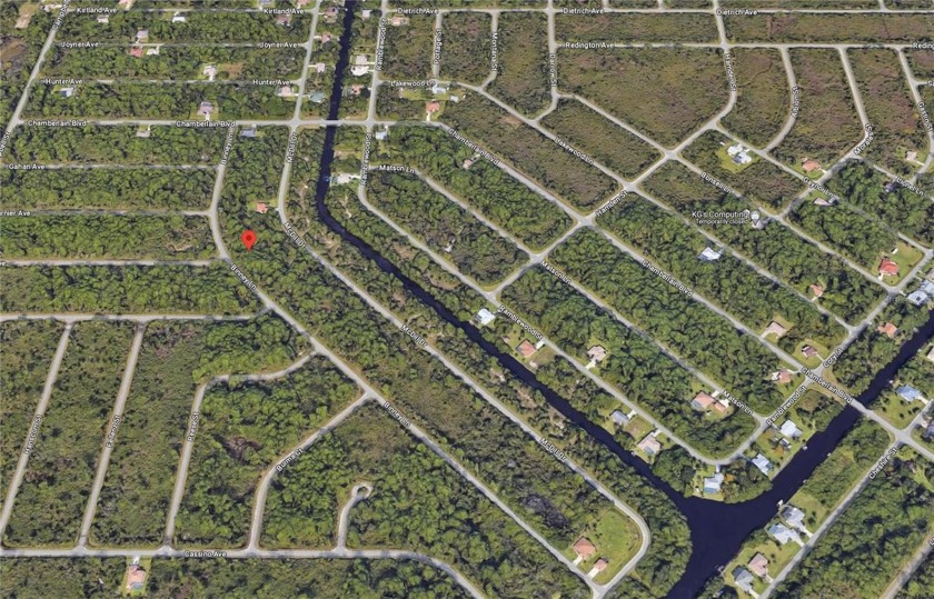 Great property for sale in Port Charlotte, that is conveniently - photo 11