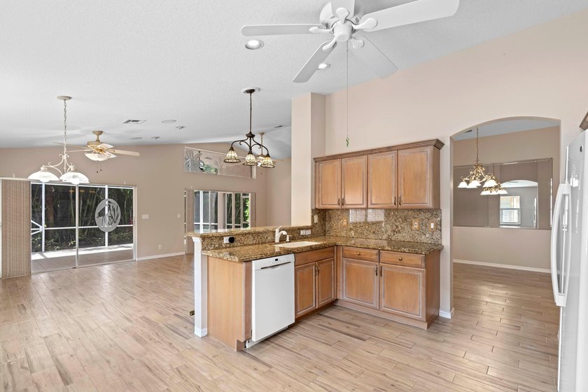 ABSOLUTELY GORGEOUS SINGLE STORY HOME | HIGHLY PRESTIGIOUS 55+ - photo 11