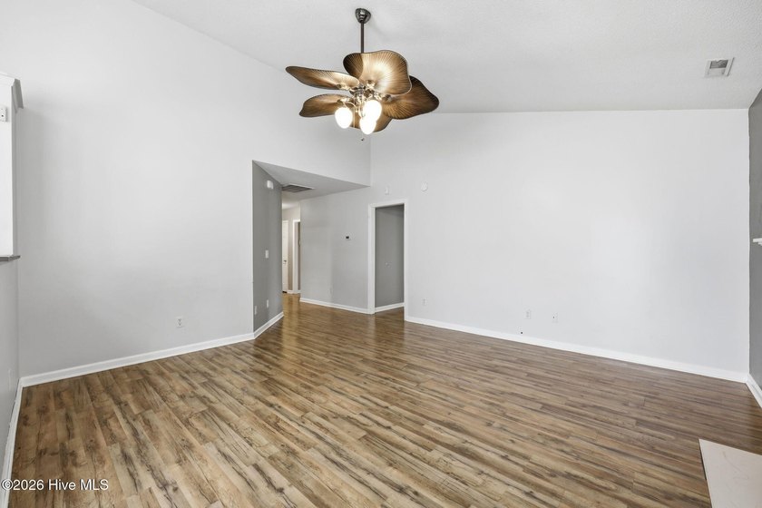 Welcome to this beautifully updated 3-bedroom, 2-bath home - photo 12