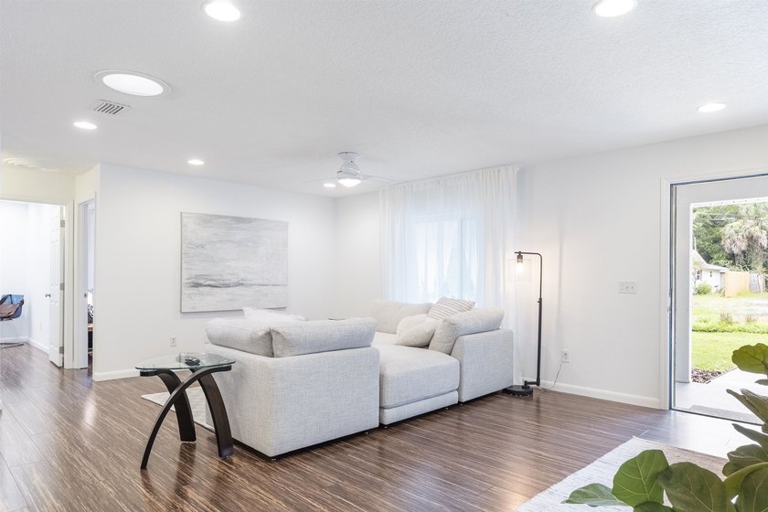 REDUCED - 3-bedroom, 3 Full bath concrete block home in the much - photo 13