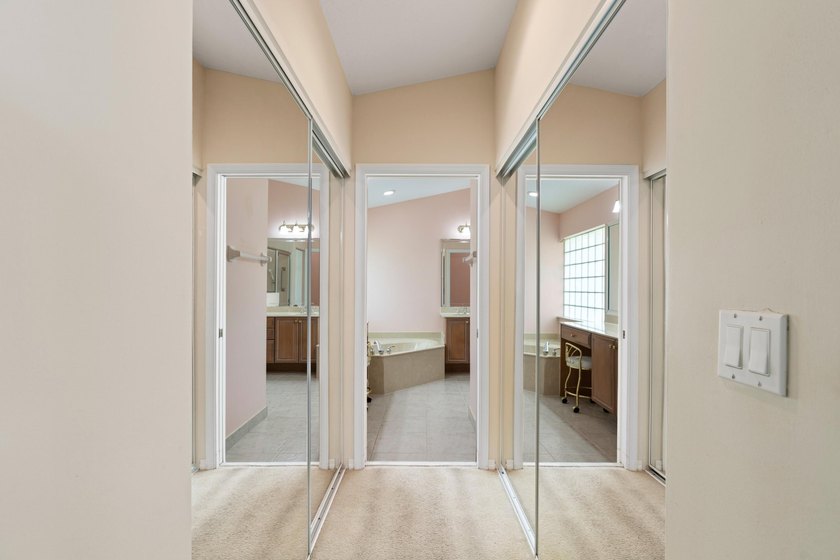 ABSOLUTELY GORGEOUS SINGLE STORY HOME | HIGHLY PRESTIGIOUS 55+ - photo 14
