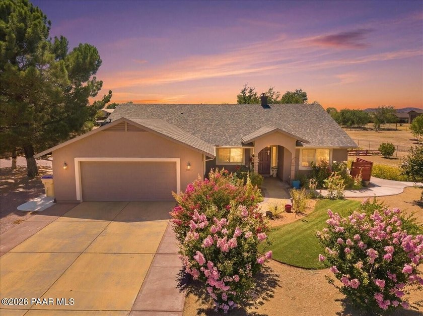 This beautifully maintained single-story ranch, built in 2004 - photo 15