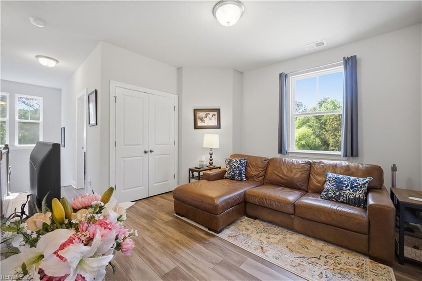 Your new home in Hickory awaits! Expertly crafted by Kirbor - photo 16