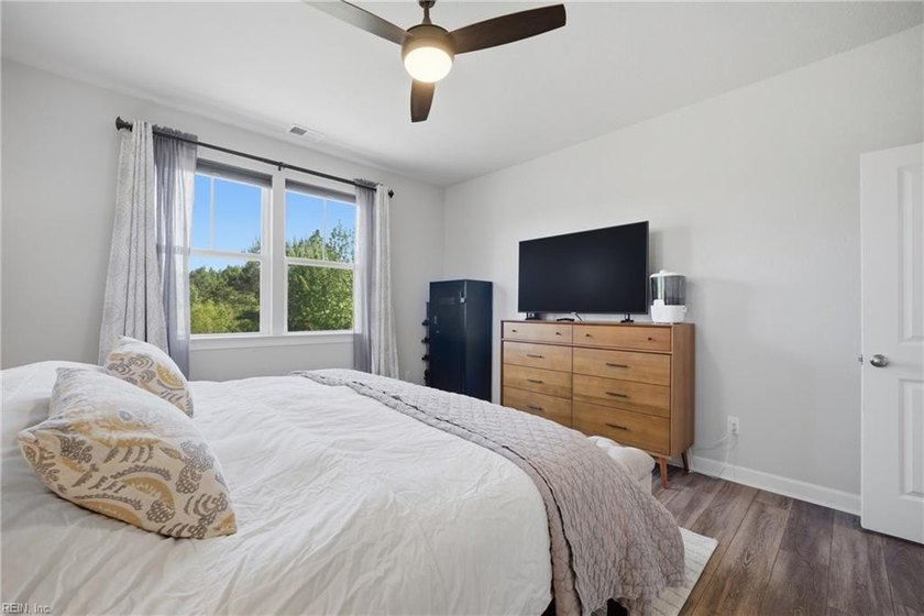 Your new home in Hickory awaits! Expertly crafted by Kirbor - photo 18