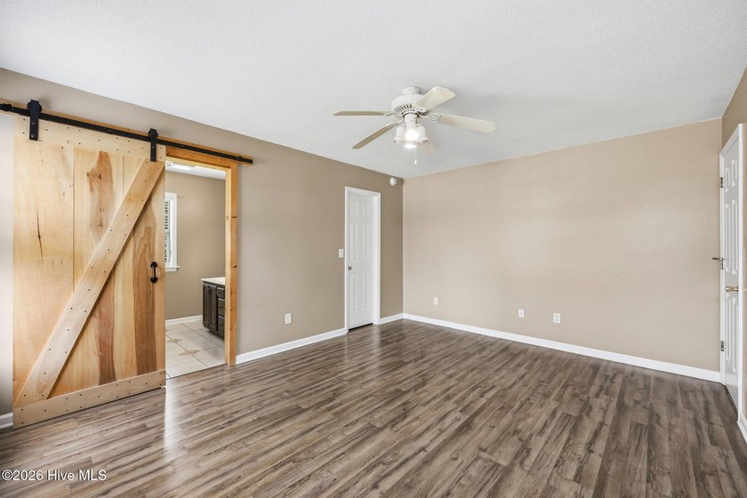 Welcome to this beautifully updated 3-bedroom, 2-bath home - photo 23