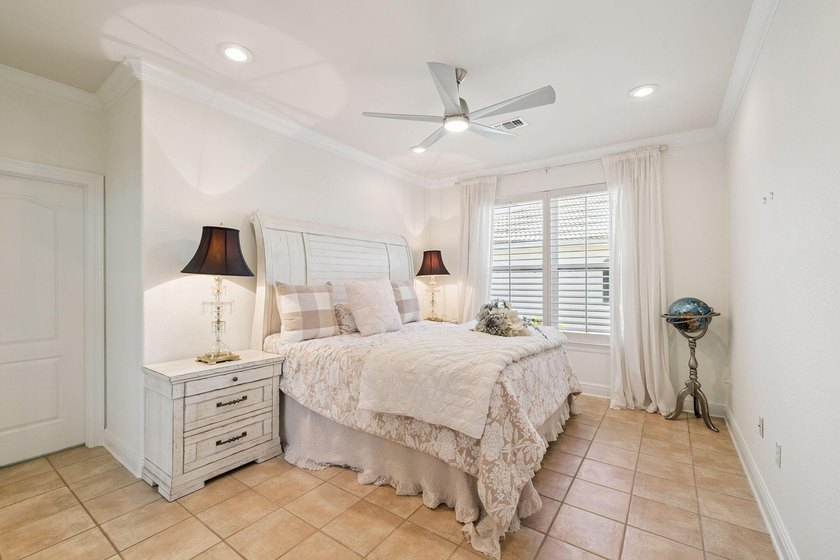 Fully renovated, turnkey beach home in the highly sought-after - photo 24
