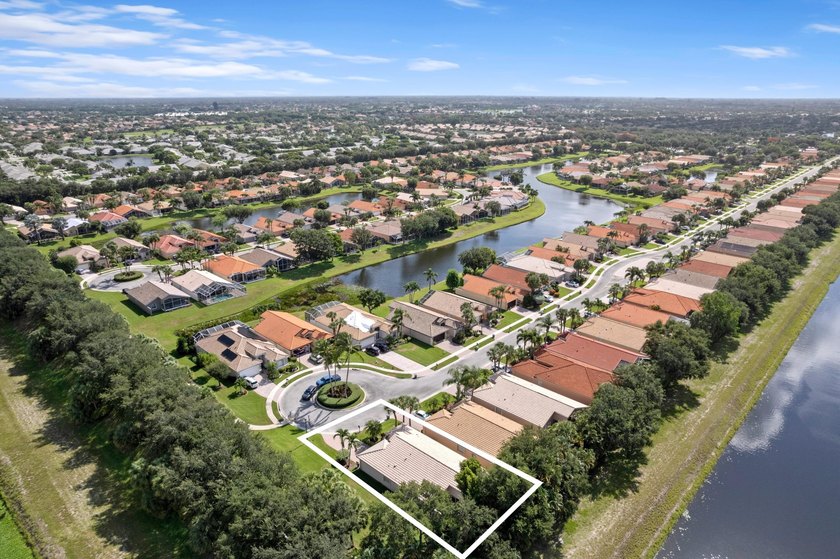 ABSOLUTELY GORGEOUS SINGLE STORY HOME | HIGHLY PRESTIGIOUS 55+ - photo 29