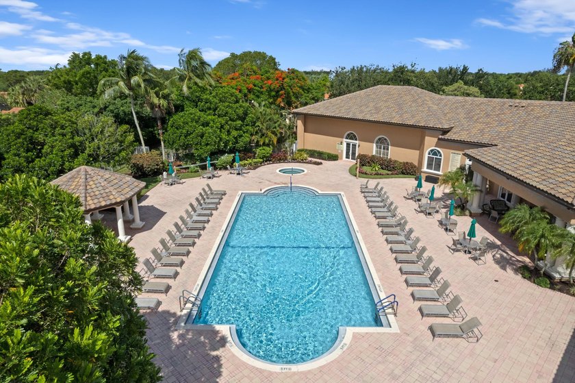 ABSOLUTELY GORGEOUS SINGLE STORY HOME | HIGHLY PRESTIGIOUS 55+ - photo 31