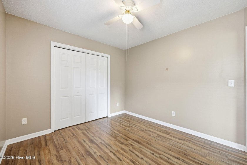 Welcome to this beautifully updated 3-bedroom, 2-bath home - photo 33
