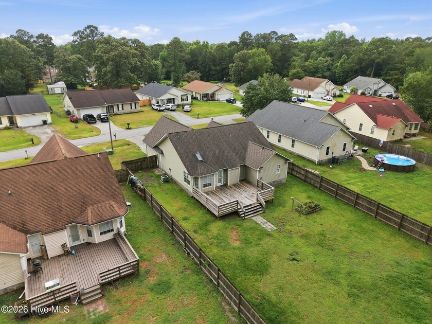 Welcome to this beautifully updated 3-bedroom, 2-bath home - photo 39