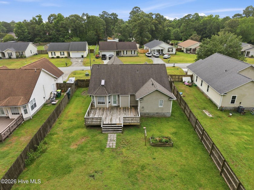 Welcome to this beautifully updated 3-bedroom, 2-bath home - photo 40