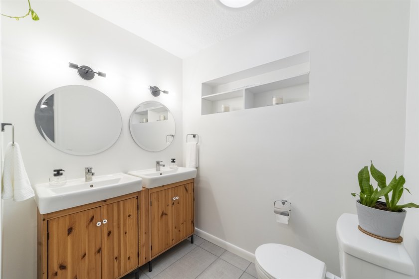 REDUCED - 3-bedroom, 3 Full bath concrete block home in the much - photo 42