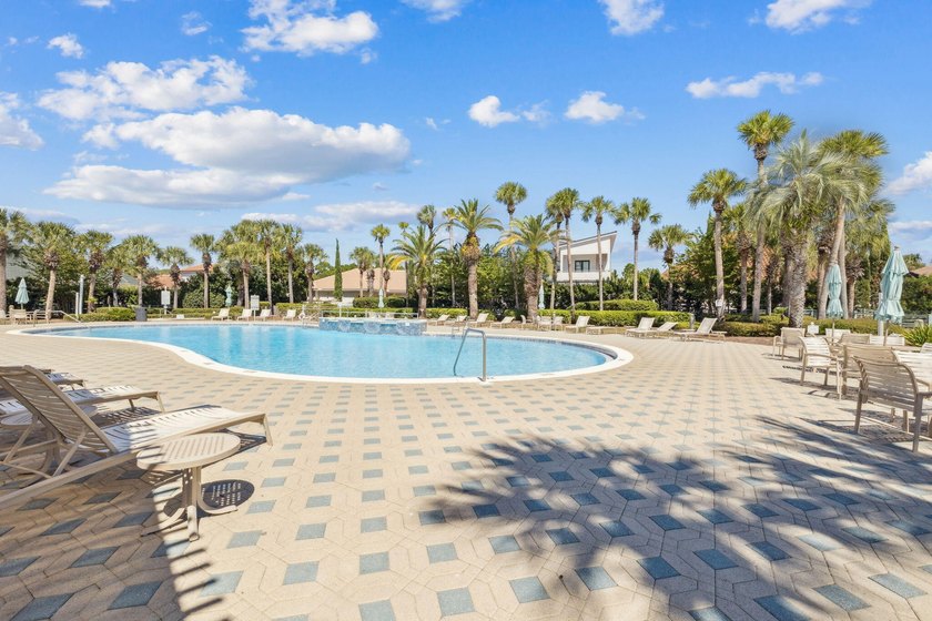 Fully renovated, turnkey beach home in the highly sought-after - photo 45