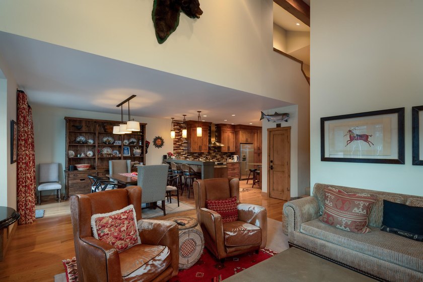 Beautifully remodeled 4BD/4BA Fairway Nine townhome. Renovated - photo 6