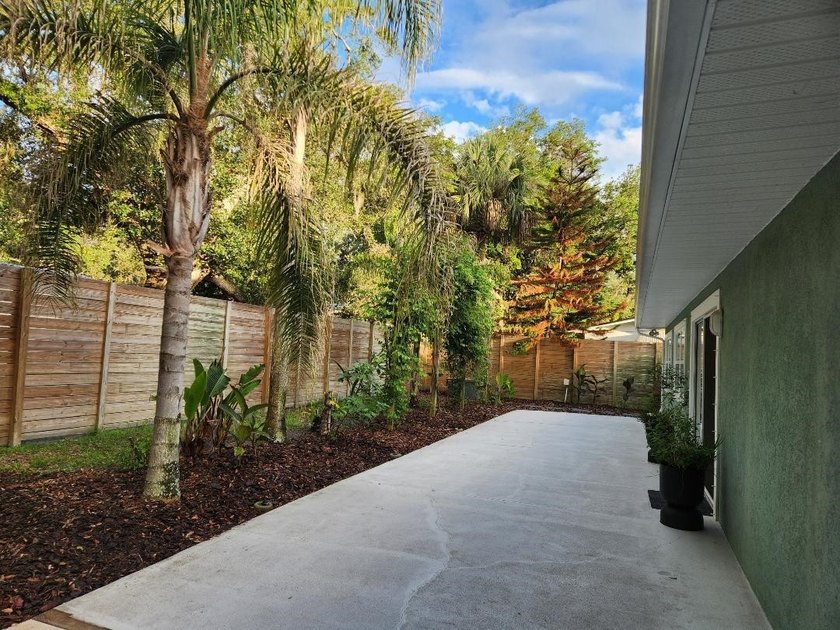 REDUCED - 3-bedroom, 3 Full bath concrete block home in the much - photo 60