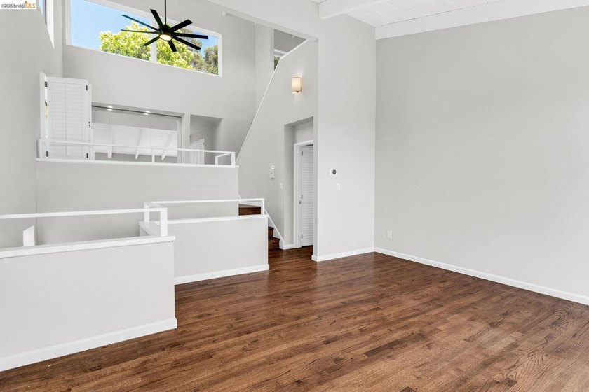 Views, views, views of the San Francisco Bay! Updated 2-bedroom - photo 6