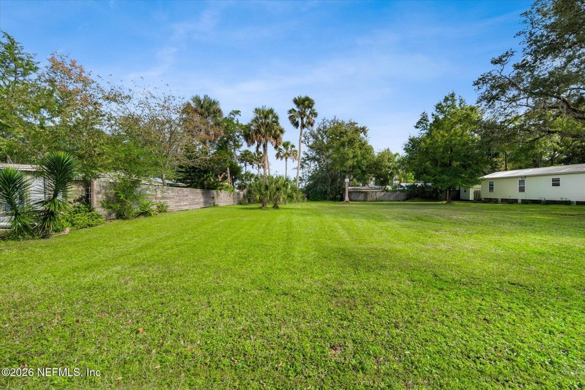 Rare development opportunity consisting of two adjacent RG-1 -- - photo 2