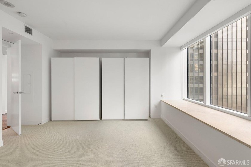 Exceptional value for the most desireable one bedroom plan in - photo 20