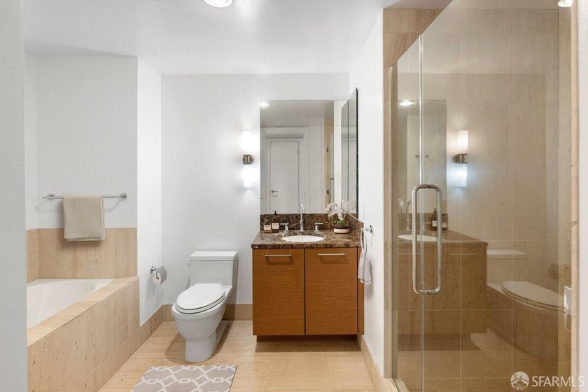 Exceptional value for the most desireable one bedroom plan in - photo 23