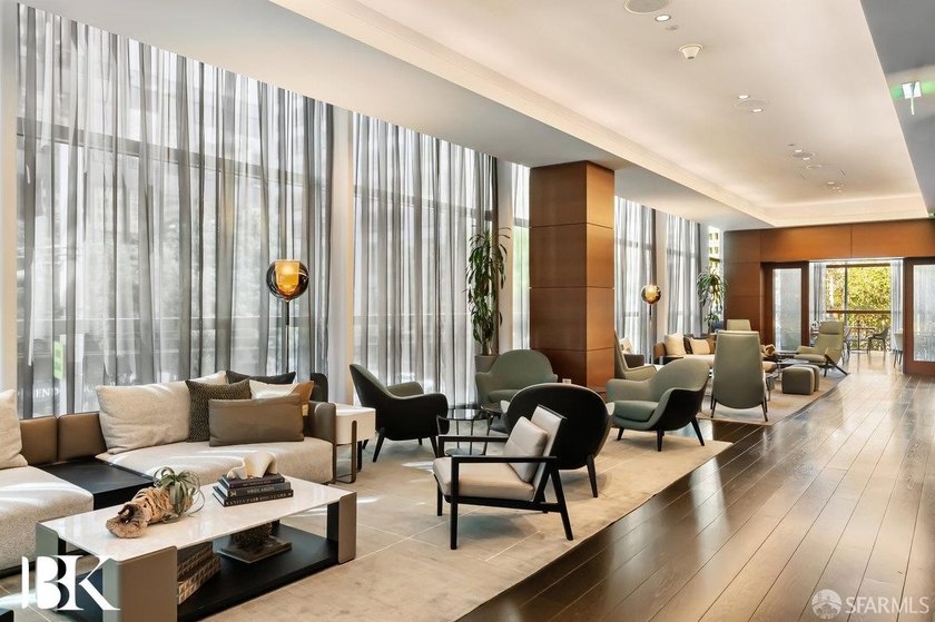 Exceptional value for the most desireable one bedroom plan in - photo 33