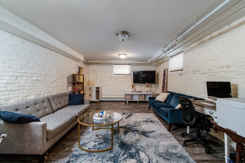 Discover a unique investment opportunity. This historic - photo 47