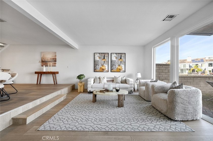 Welcome to 16090 Tortola Circle, an exceptional waterfront - photo 8