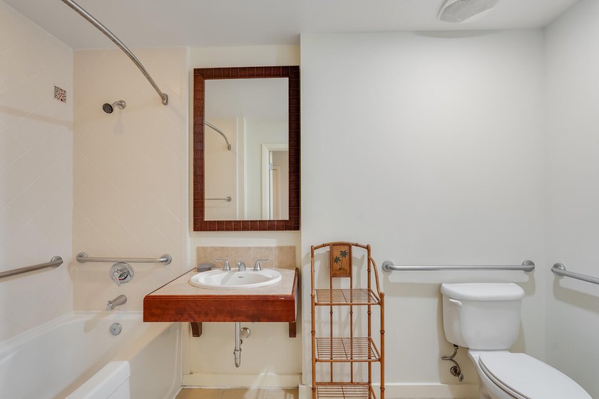 Experience the best of coastal resort living with this - photo 15