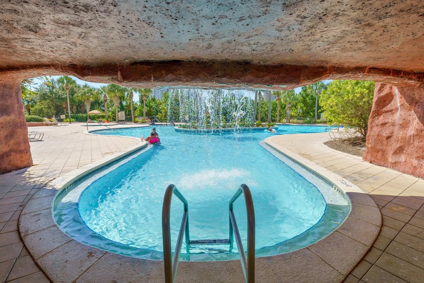 Experience the best of coastal resort living with this - photo 18