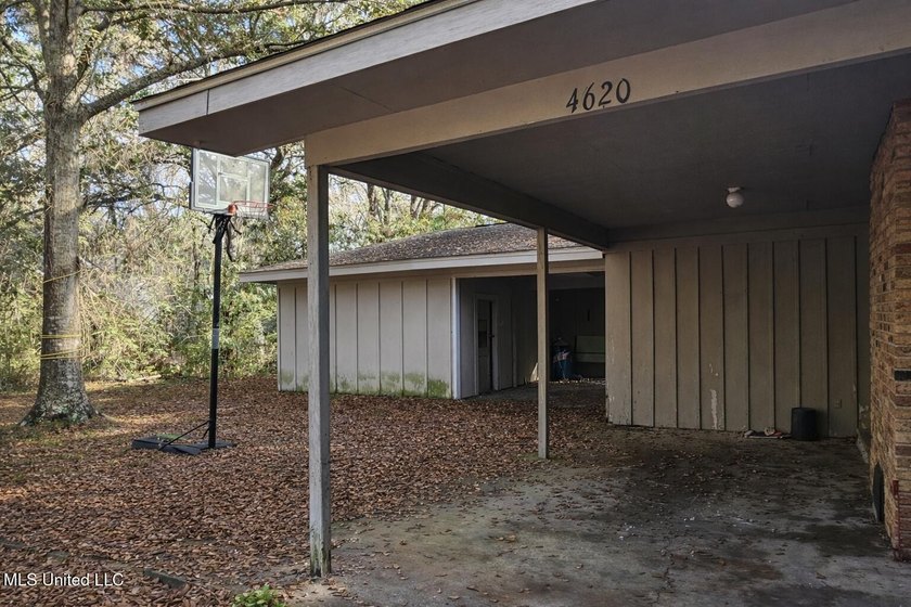 This livable fixer upper offers a great opportunity for buyers - photo 7