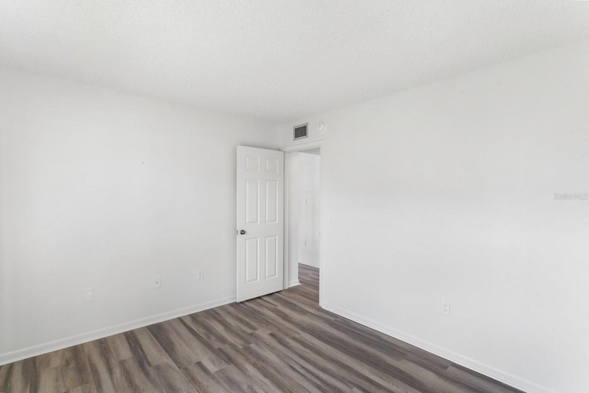 Under contract-accepting backup offers. PRICE REDUCTION-Must-see - photo 21