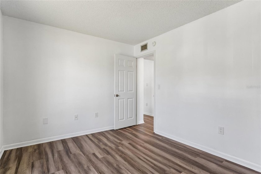 Under contract-accepting backup offers. PRICE REDUCTION-Must-see - photo 27