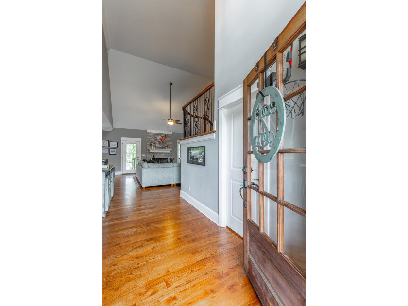 Welcome to this Beautifully designed home, built on 2017 - photo 3