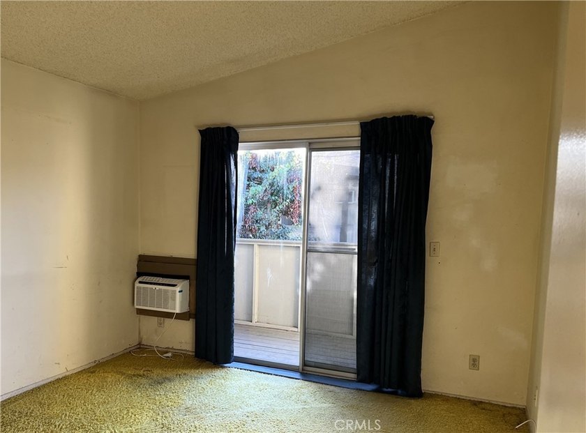 Handyman special! Cosmetic fixer priced below market value so - photo 10