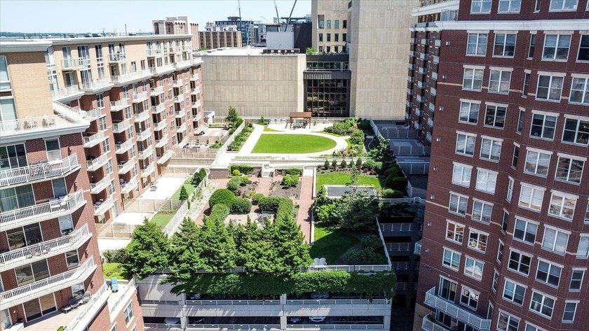 A unique opportunity for easy living in Madison's preeminent - photo 21