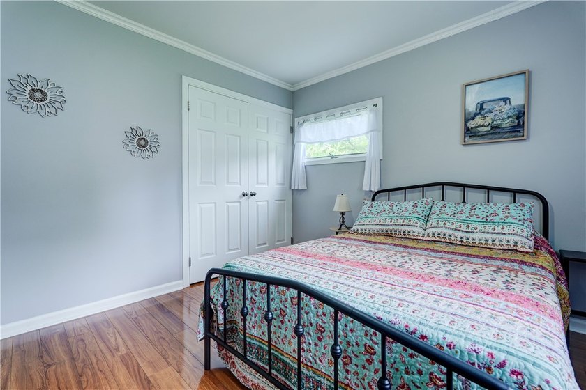 Updated and well-maintained 3-bedroom Ranch in desirable - photo 34