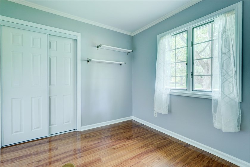 Updated and well-maintained 3-bedroom Ranch in desirable - photo 37