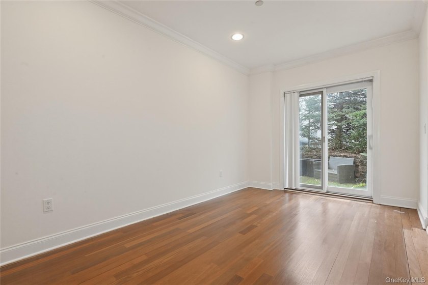 Welcome to this spacious 2-bedroom, 2.5-bathroom condominium - photo 21
