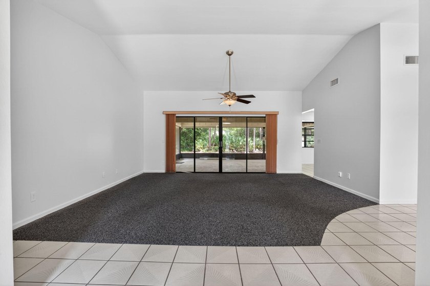 Enjoy peaceful country living in Jupiter Farms with this - photo 19